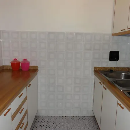 Great Flat Close To The Sea *